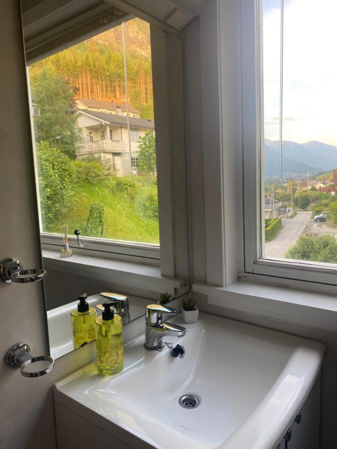 Leilighet Stryn Apartment Ngoại thất bức ảnh