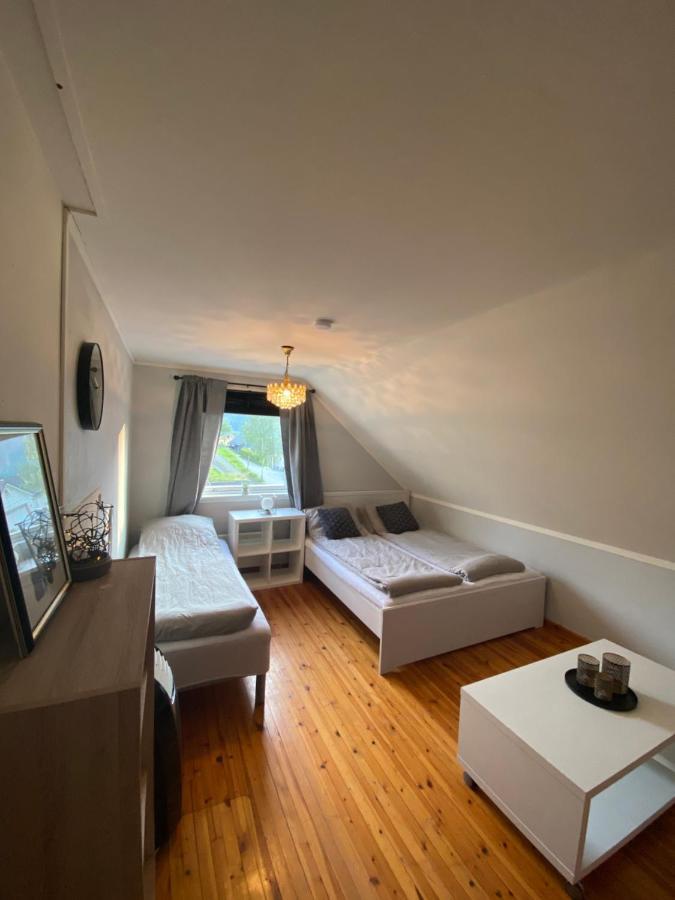 Leilighet Stryn Apartment Ngoại thất bức ảnh